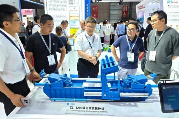 图片07215.jpg